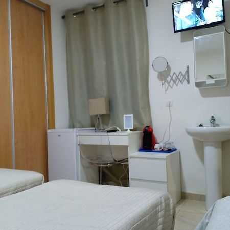 Pension Alemania Аликанте Екстериор снимка